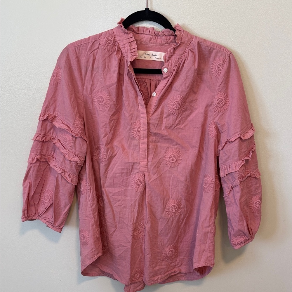 Isabella Sinclair Pink Ruffled Women's Top With Flower Detail Size Small